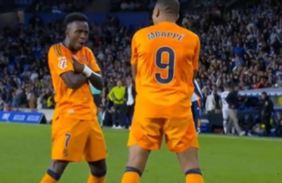 Mbappé se lo dijo al oído a Vinicius en la celebración de su gol a la Real: “Ahora ya…”