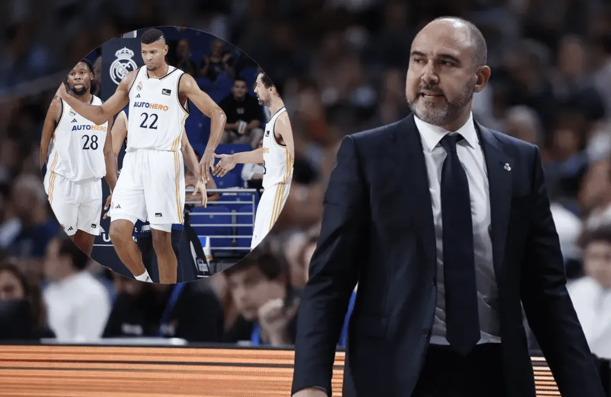 Chus Mateo y jugadores Chus Mateo y jugadores