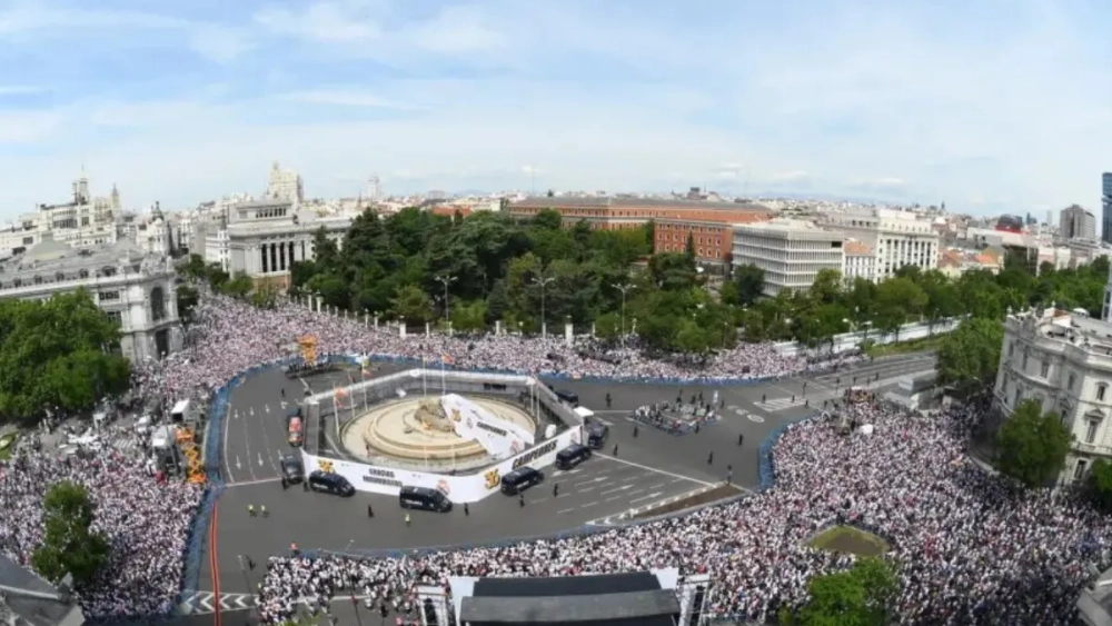 La Plaza de Cibeles durante el día de hoy