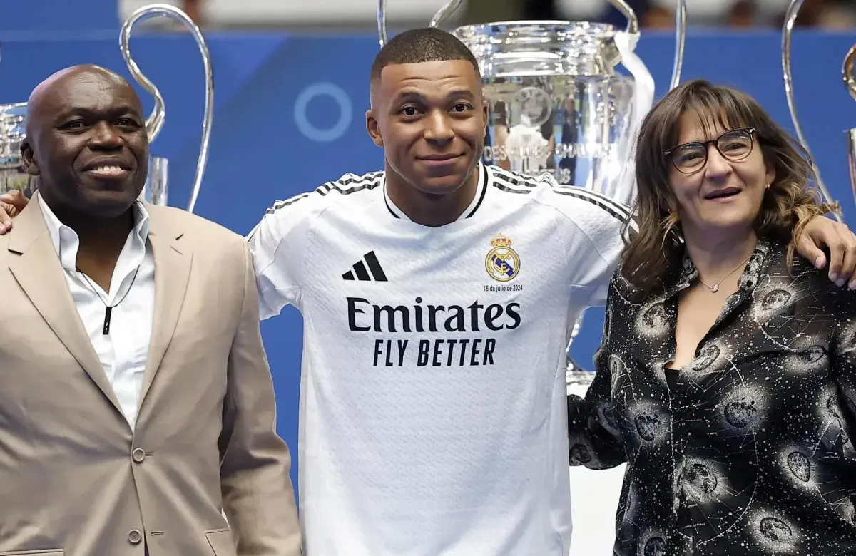 Kylian Mbappé y su familia.