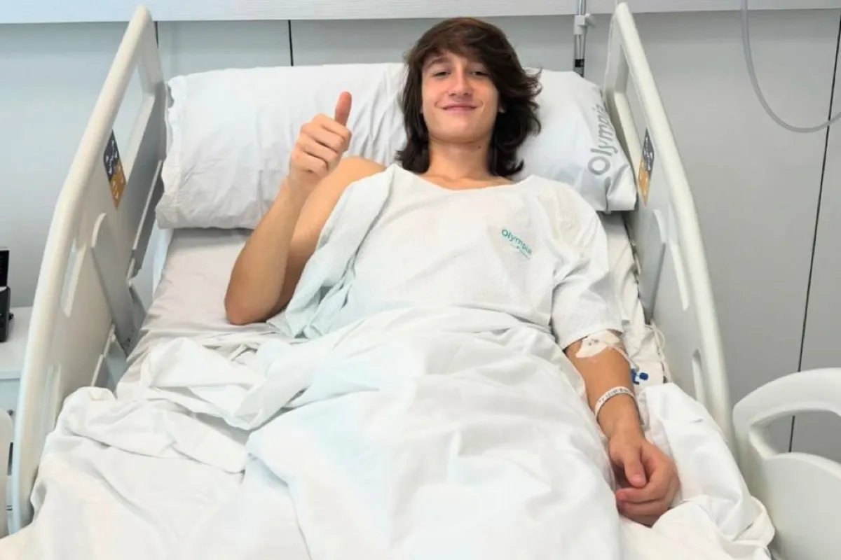 Joan Martínez, recientemente operado del ligamento cruzado de su rodilla izquierda.