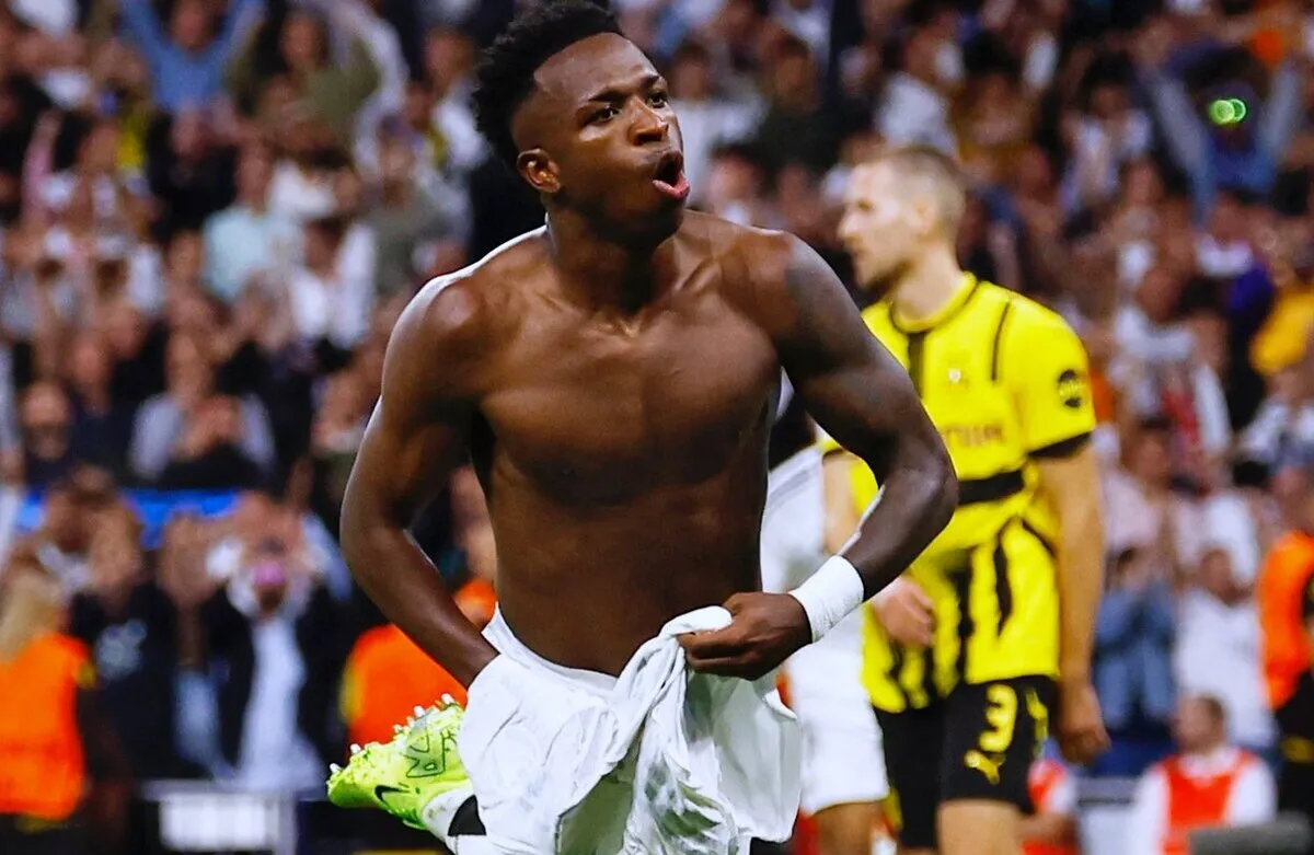 Vinicius le marcó tres goles al Dortmund