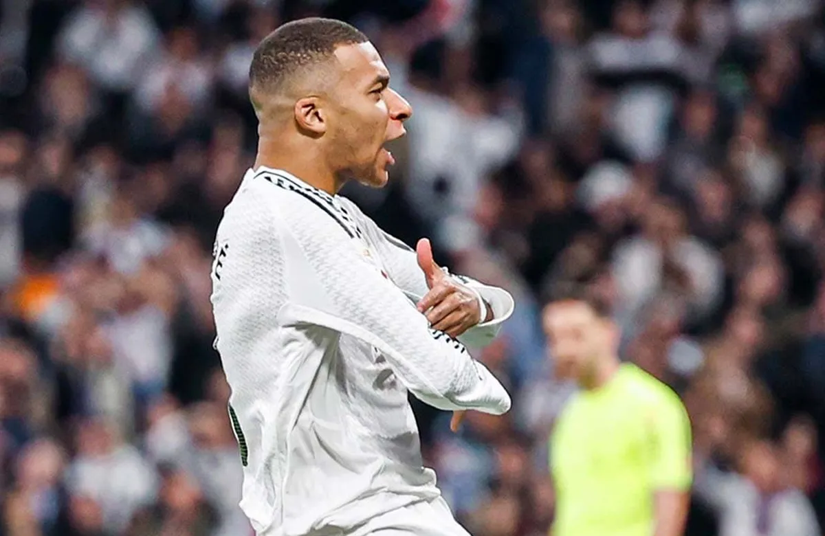 Kylian Mbappé celebrando un gol con el Real Madrid.