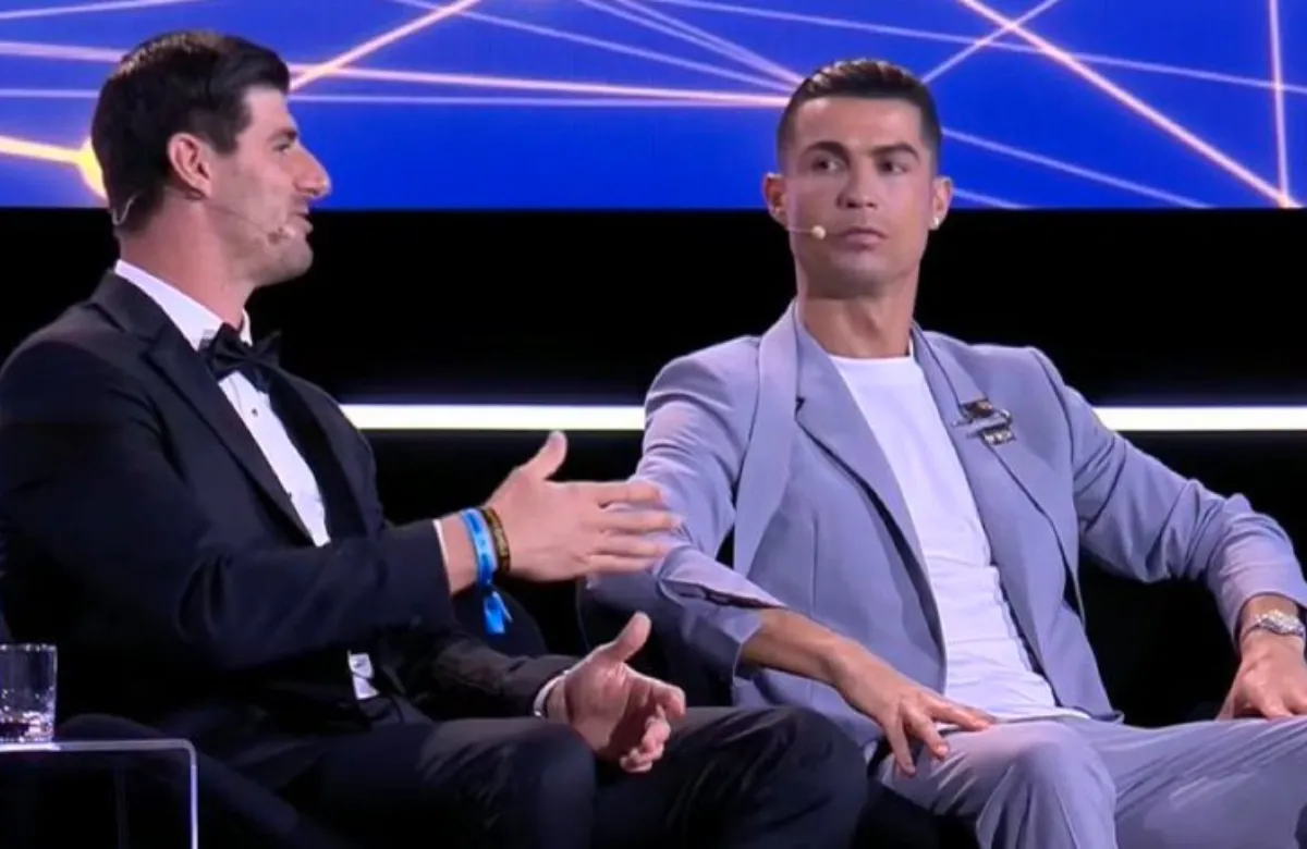 Cristiano Ronaldo y Courtois en la gala de los Globe Soccer Awards