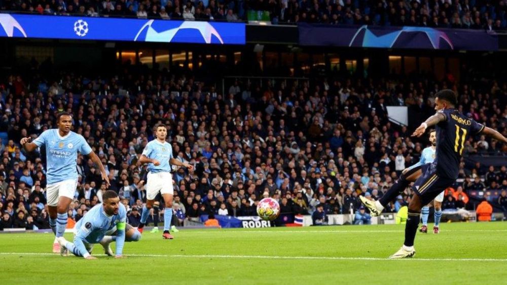 Rodrygo, marcando su gol el año pasado ante el Manchester City en el Etihad.
