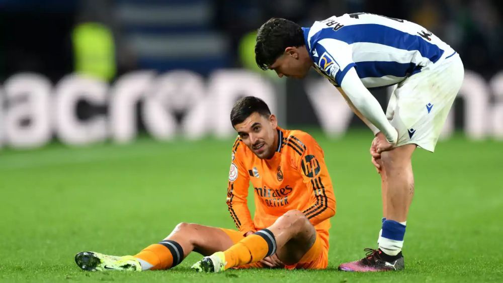 Dani Ceballos se lesionó contra la Real Sociedad y causa una gran baja para Carlo Ancelotti. Dani Ceballos se lesionó contra la Real Sociedad y causa una gran baja para Carlo Ancelotti.