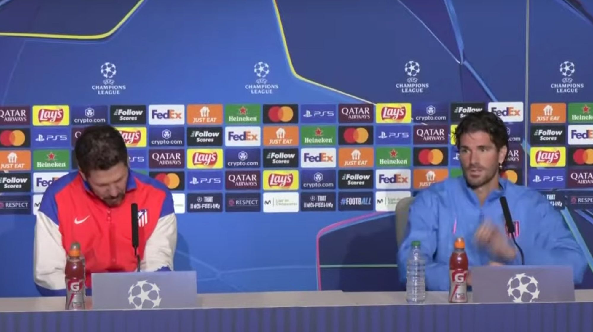 El Cholo Simeone y Rodri De Paul en la rueda de prensa previa al Real Madrid - Atlético de Madrid.