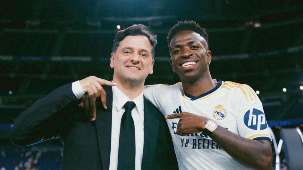 Juni Calafat y Vinicius Junior en la celebración de la última Champions
