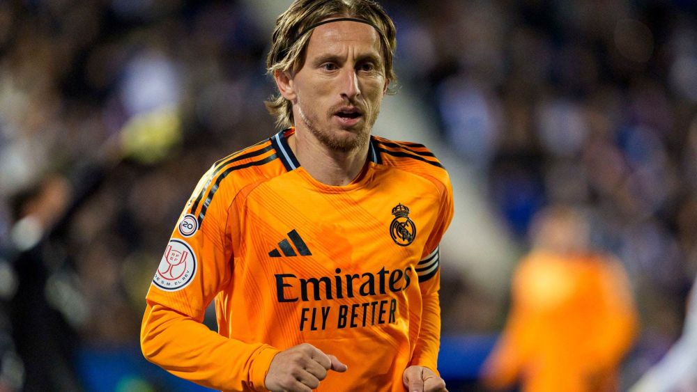 Luka Modric durante un partido con el Real Madrid.