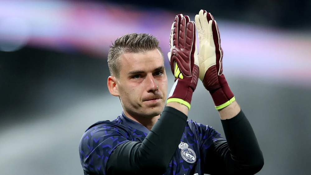 Lunin en un partido del Real Madrid Lunin en un partido del Real Madrid