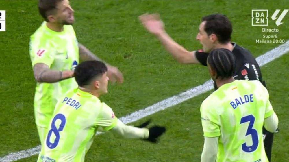 Jugadores del Barcelona protestando libremente Jugadores del Barcelona protestando libremente