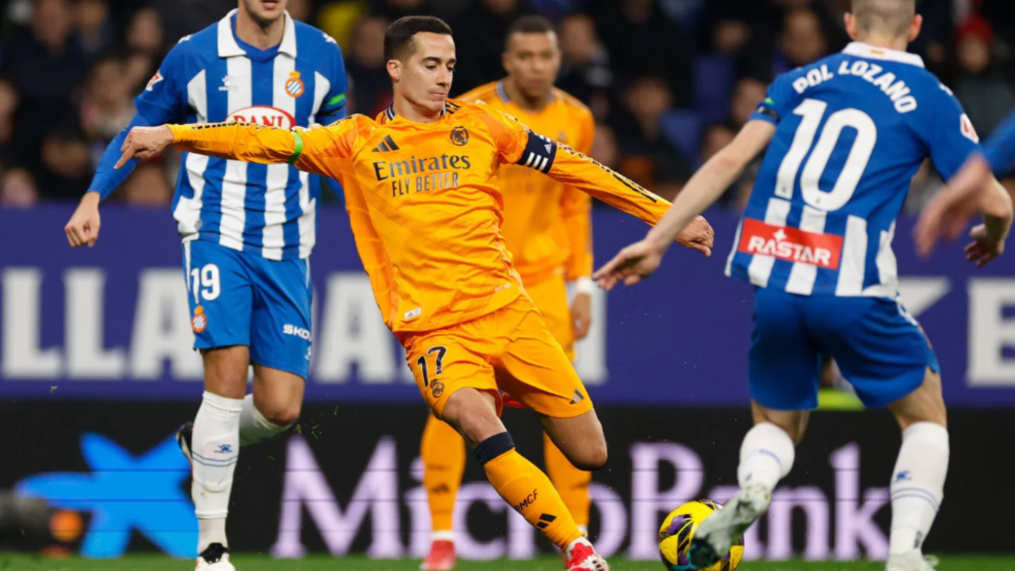 Lucas Vázquez durante el partido en el RCDE Stadium de esta temporada