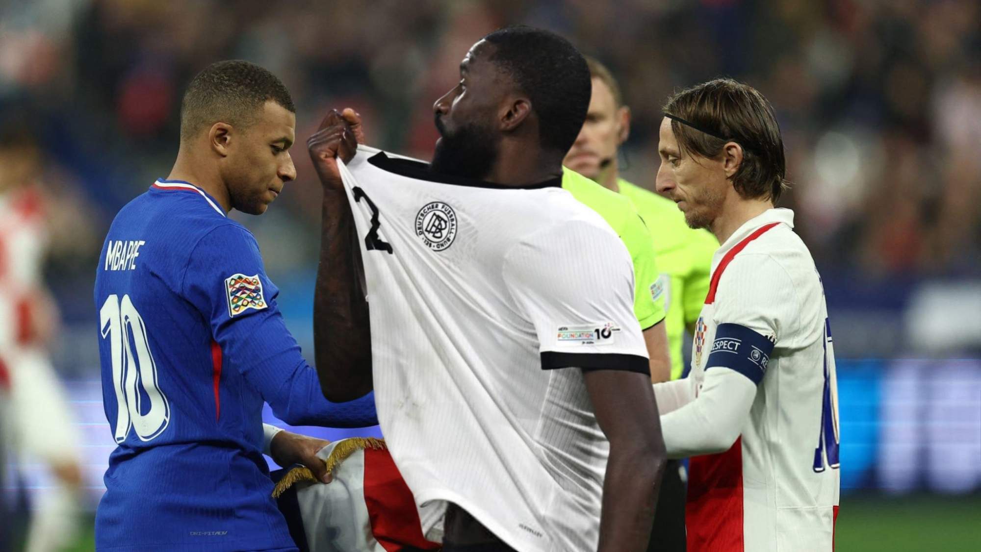 Kylian Mbappé, Antonio Rüdiger y Luka Modric en sus partidos durante este domingo. Kylian Mbappé, Antonio Rüdiger y Luka Modric en sus partidos durante este domingo.