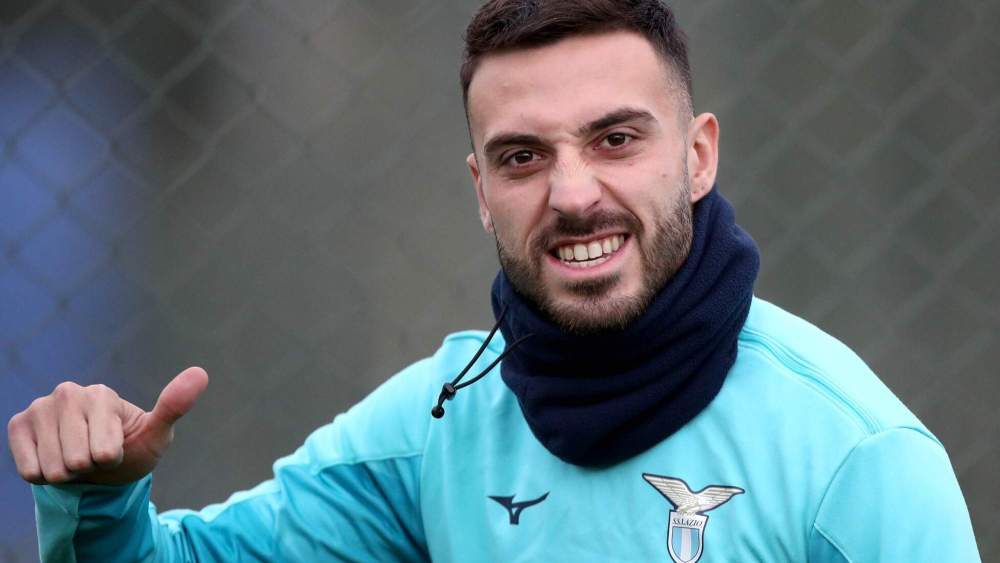 El PSG estaría detrás de Mario Gila, de la Lazio, según informan desde Italia.