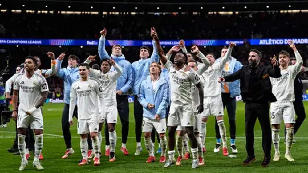 Real Madrid celebrando en el Metropolitano
