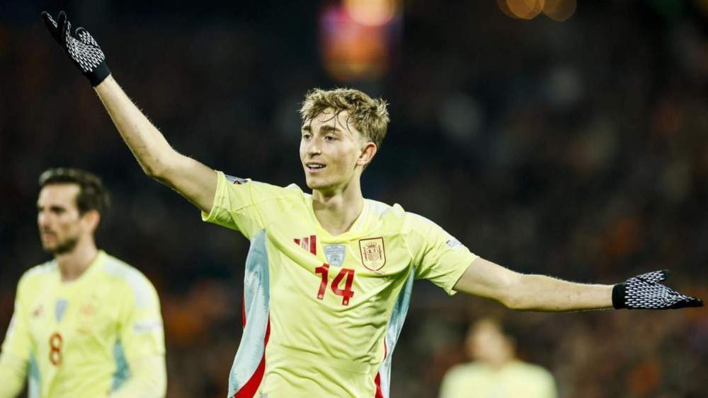 Dean Huijsen también está en el radar del Real Madrid.