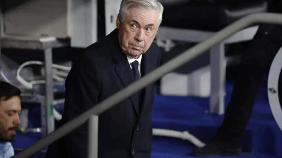 Ancelotti durante el Real Madrid - Arsenal Ancelotti durante el Real Madrid - Arsenal