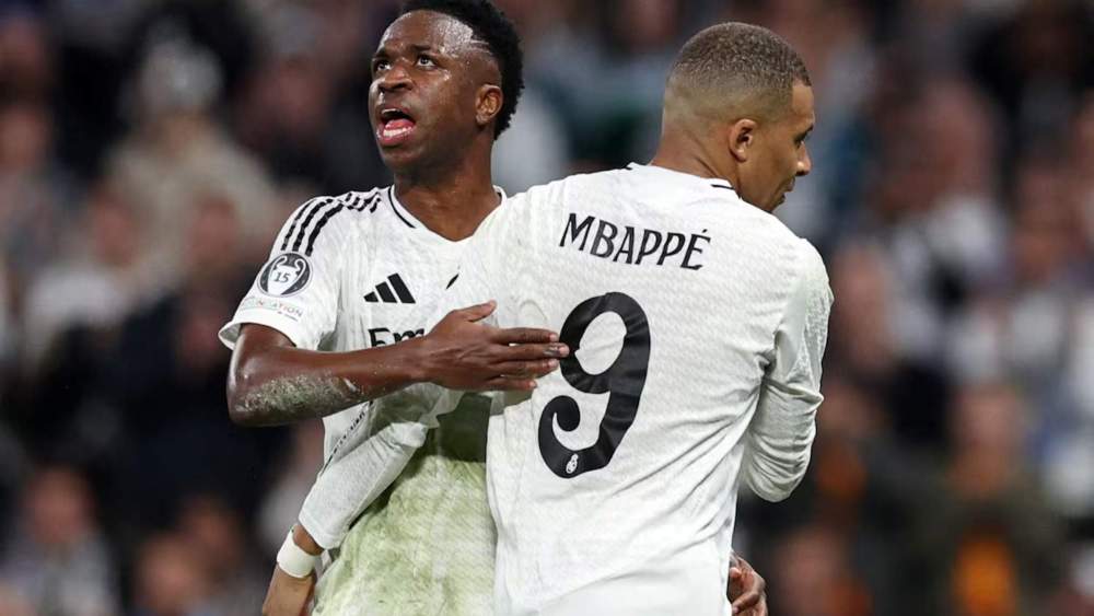 Vinicius Junior y Kylian Mbappé, durante un partido de esta temporada con el Real Madrid.