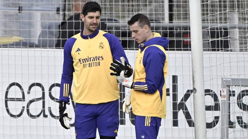 Thibaut Courtois y Andriy Lunin, en un entrenamiento con el Real Madrid. Thibaut Courtois y Andriy Lunin, en un entrenamiento con el Real Madrid.