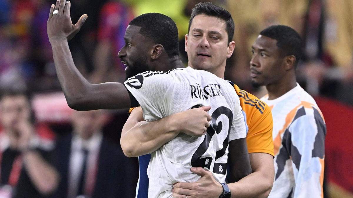 El tremendo enfado de Antonio Rüdiger tras ser expulsado en la final de la Copa. El tremendo enfado de Antonio Rüdiger tras ser expulsado en la final de la Copa.