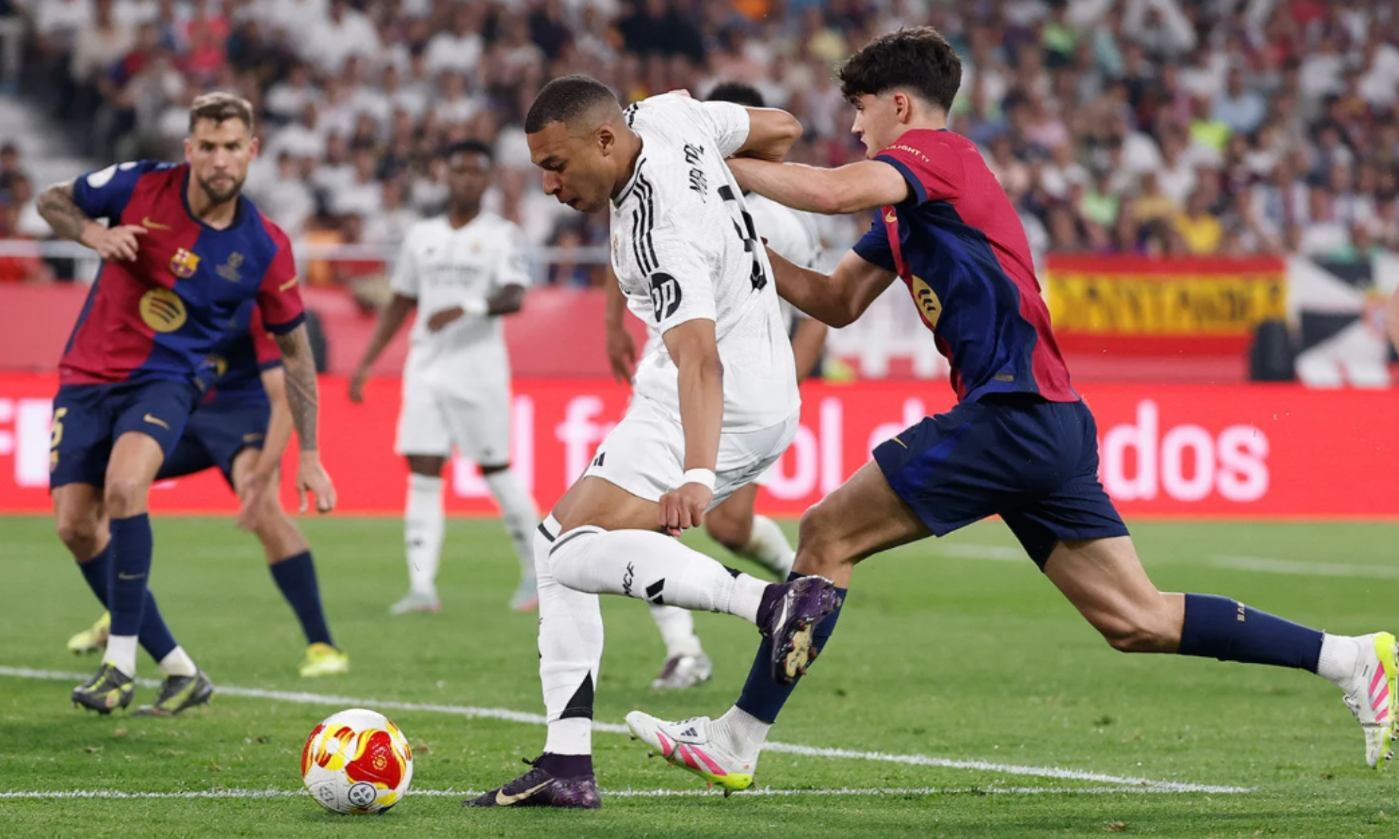 Kylian Mbappé dejó de lado un récord muy especial obtenido en la derrota de La Cartuja Kylian Mbappé dejó de lado un récord muy especial obtenido en la derrota de La Cartuja