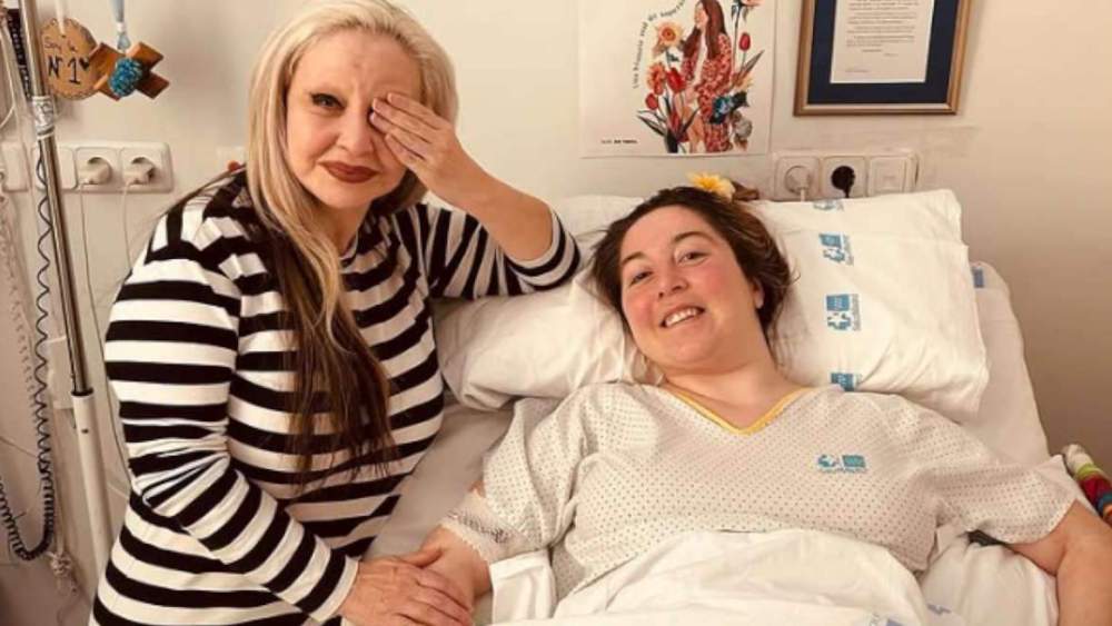 Belén Domínguez con Alaska. Belén Domínguez con Alaska.