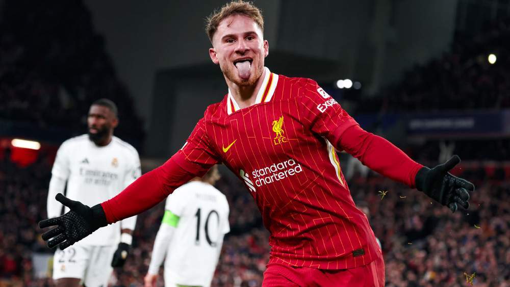 Mac Allister jugando con el Liverpool Mac Allister jugando con el Liverpool