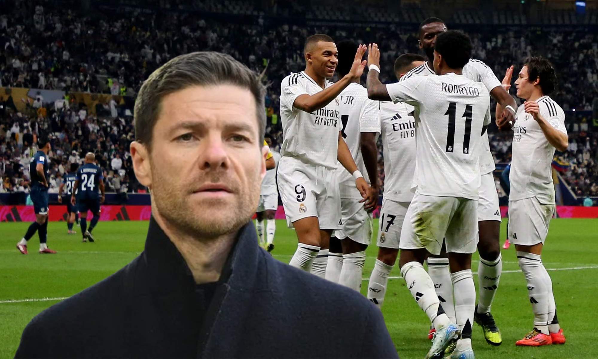 Xabi Alonso y jugadores del Real Madrid celebrando un gol.