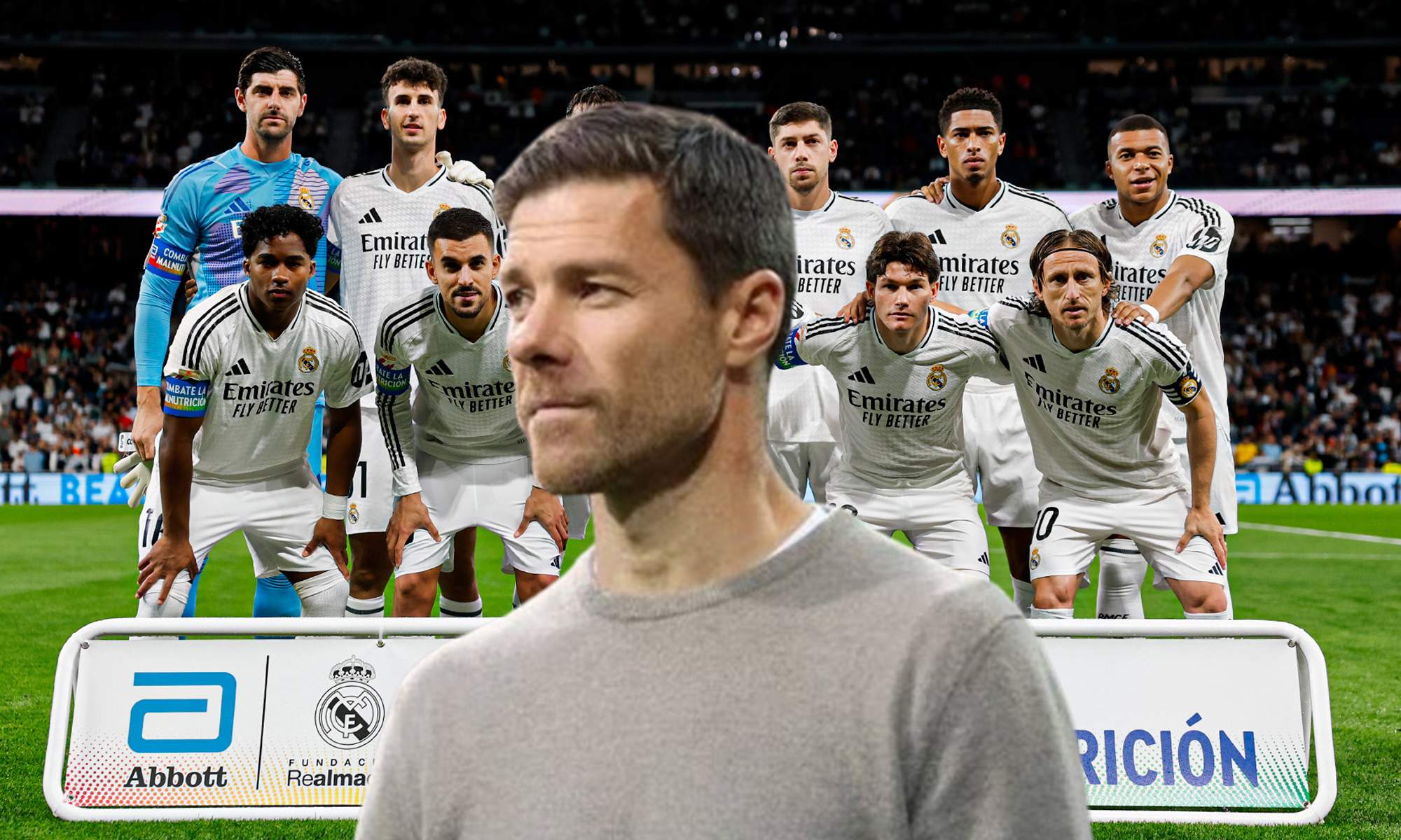 Xabi Alonso y un once del Real Madrid. Xabi Alonso y un once del Real Madrid.