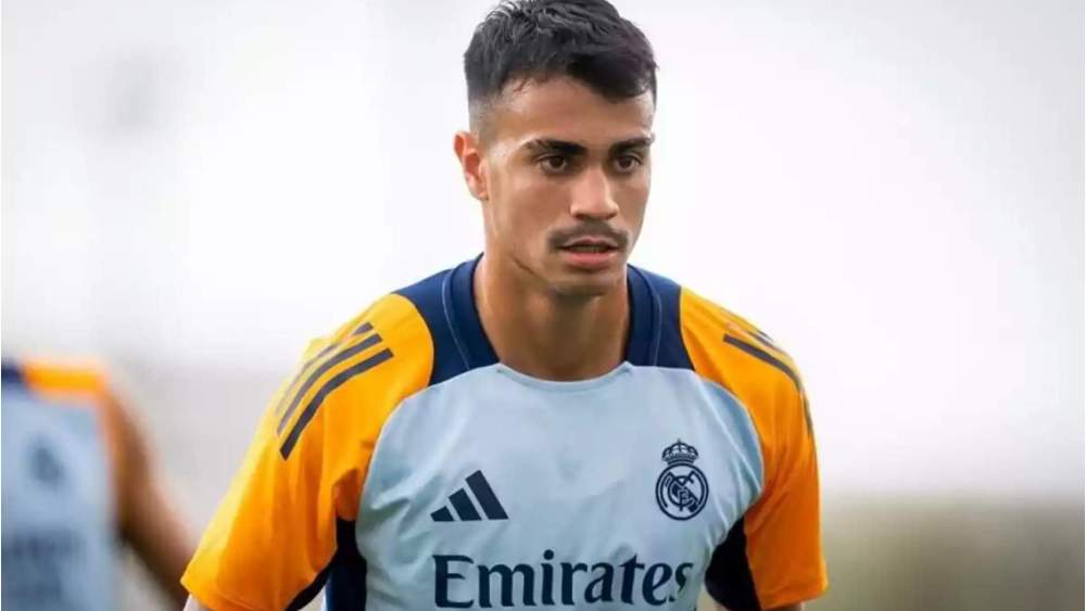 Reinier Jesús, durante un entrenamiento del Real Madrid el pasado verano.