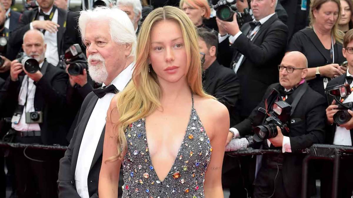 Ester Expósito posando en el festival de Cannes Ester Expósito posando en el festival de Cannes