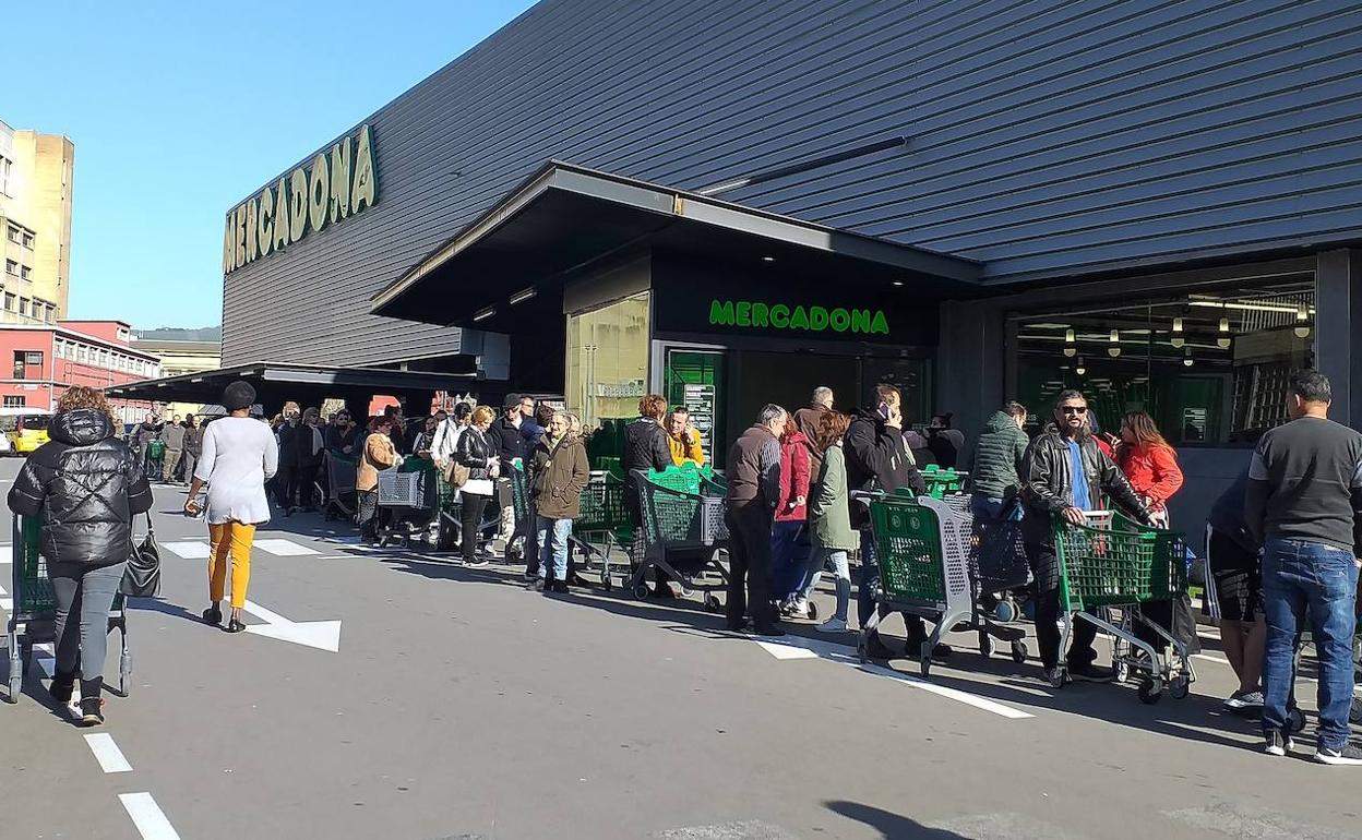 Colas en Mercadona