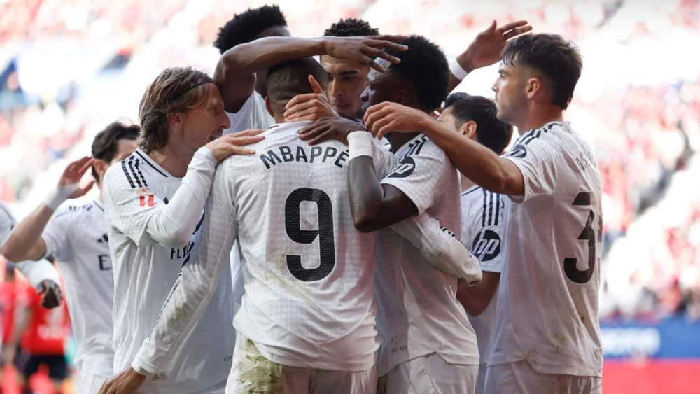 Jugadores del Real Madrid celebrando el gol de Mbappé Jugadores del Real Madrid celebrando el gol de Mbappé