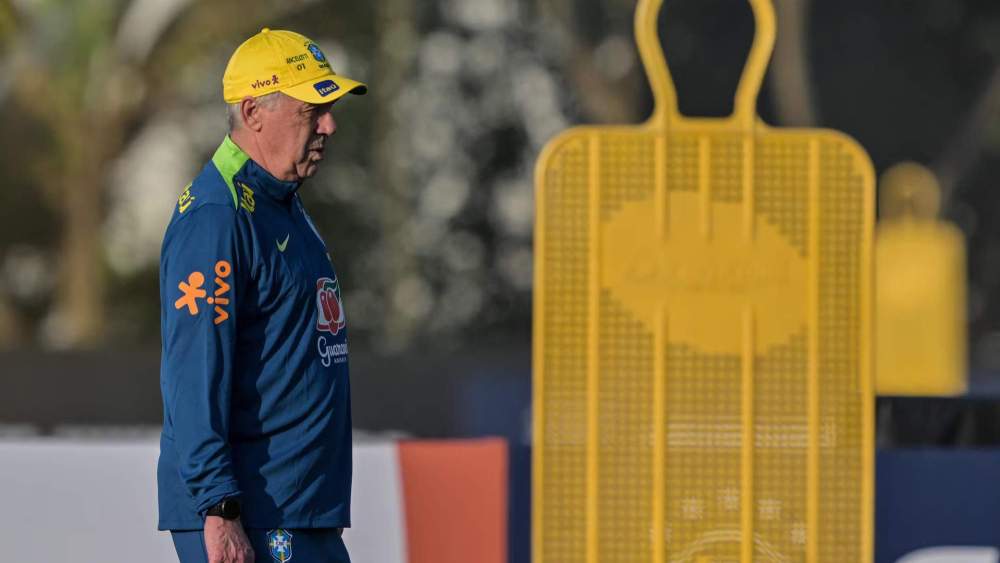 carlo ancelotti entreno brasil