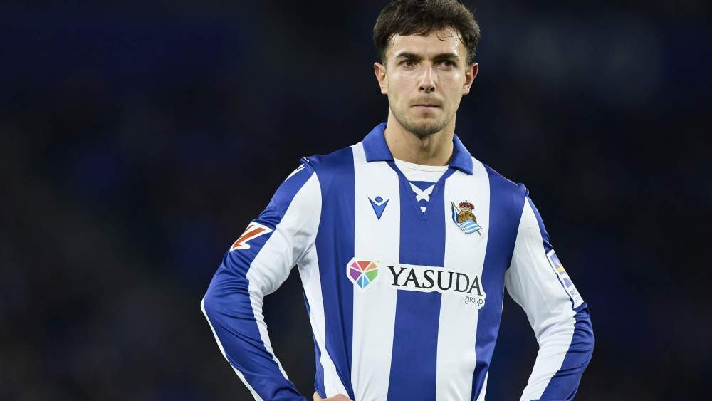 Zubimendi jugando con la Real Sociedad