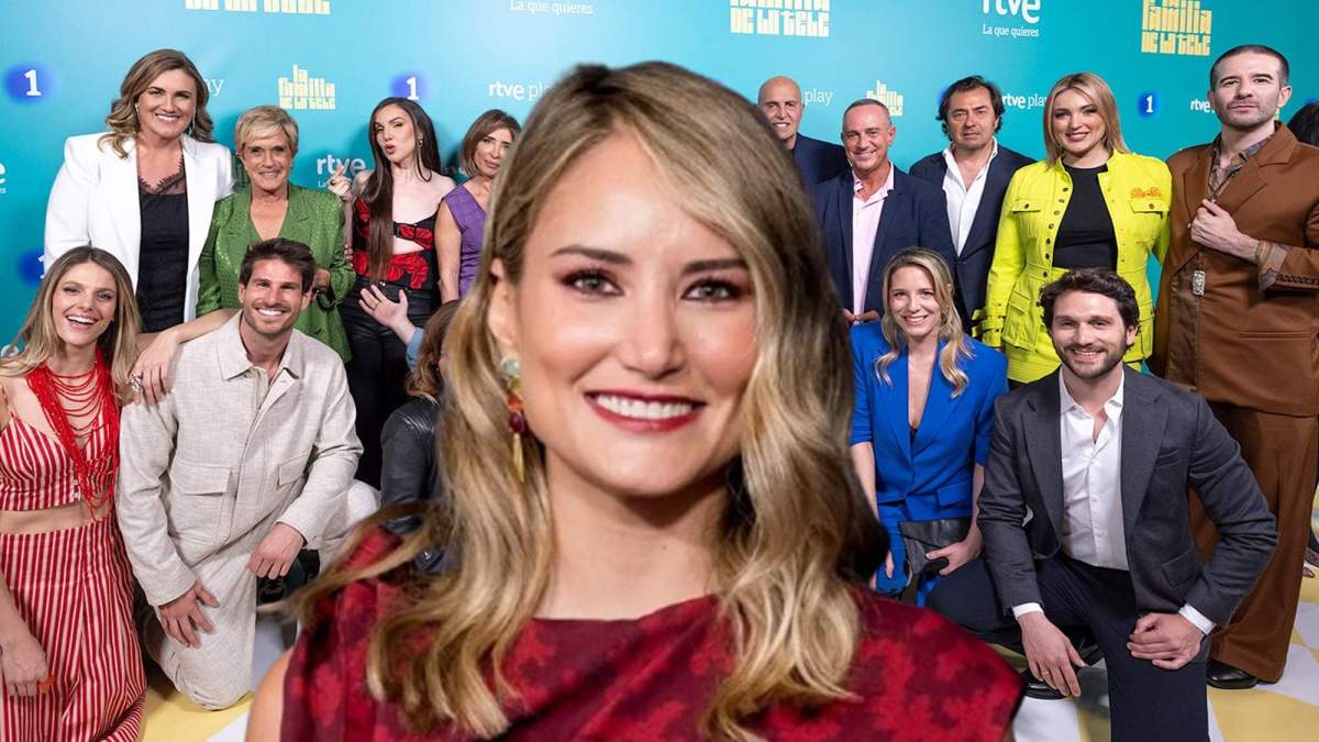 Alba Carrillo y los tertulianos de La Familia de la Tele. 
