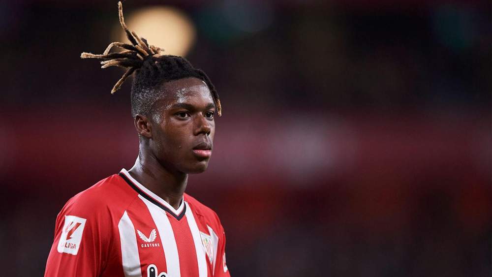 Nico Williams jugando con el Athletic
