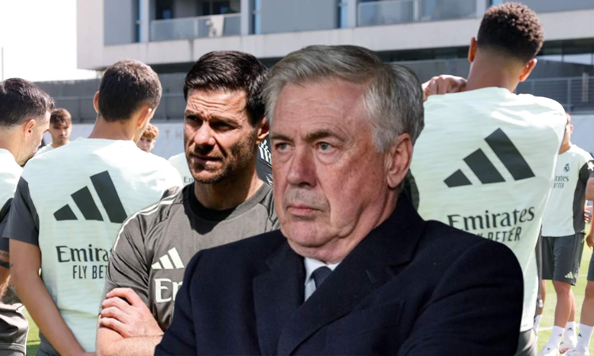 Carlo Ancelotti, Xabi Alonso y jugadores del Real Madrid en un entrenamiento.