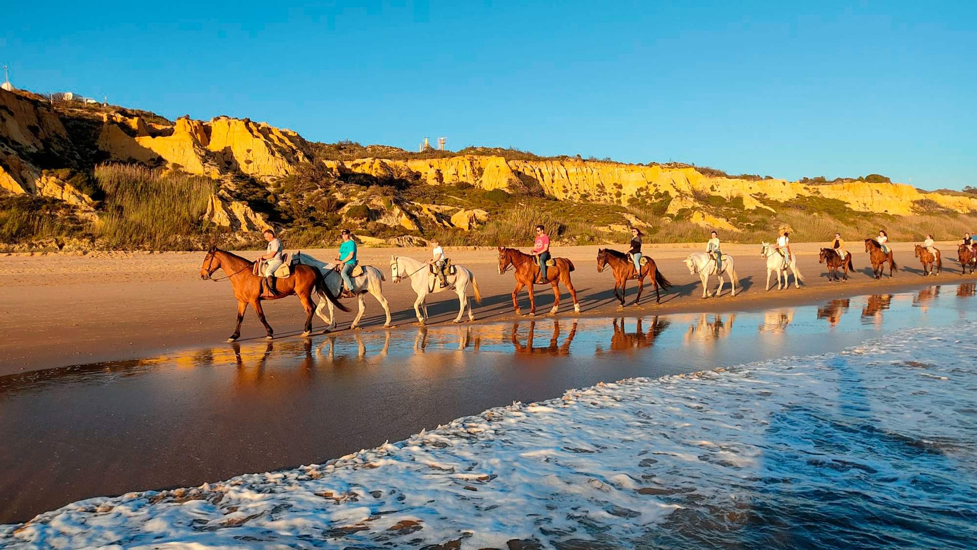 La playa más larga de España se encuentra en Andalucía. La playa más larga de España se encuentra en Andalucía.