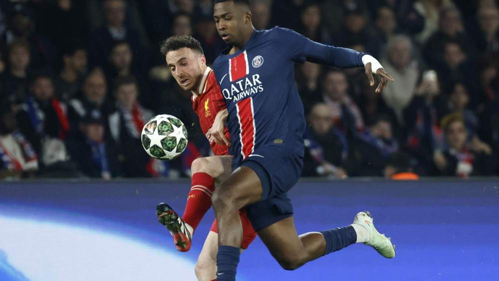 willian pacho psg liverpoll