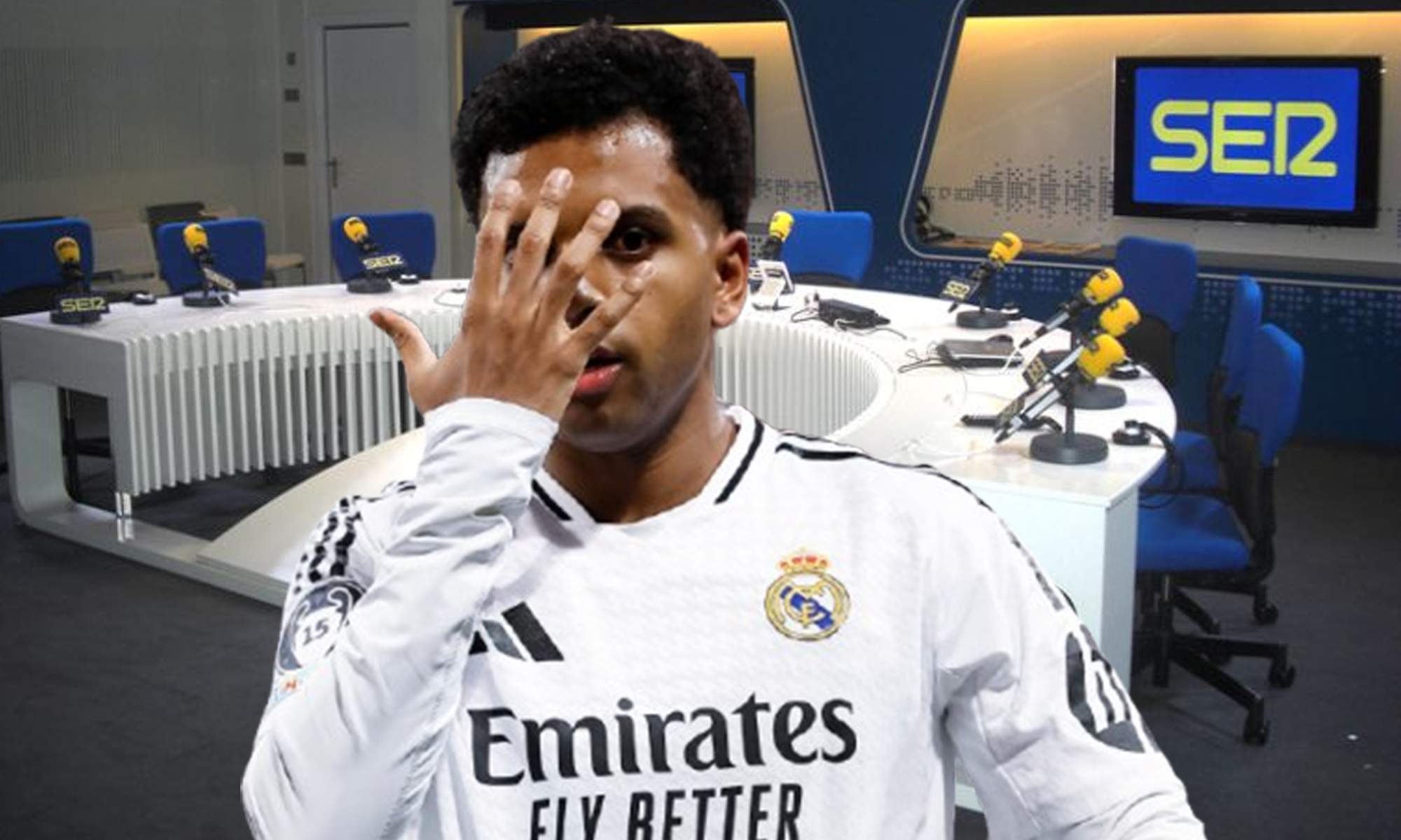 Rodrygo Goes y un estudio de La SER.