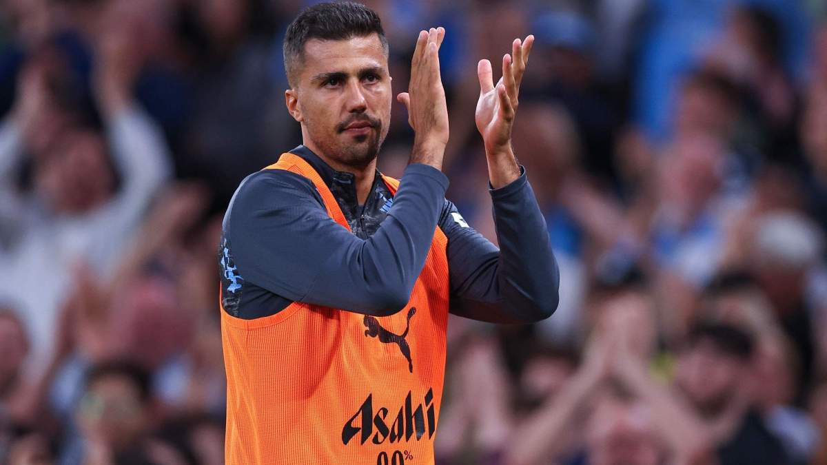 rodri hernandez calentamiento manchester city