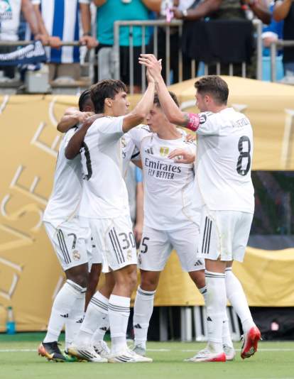 realmadrid jugadores celebracion gol