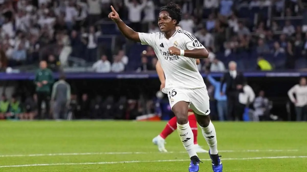 Endrick celebrando un gol con el Real Madrid.