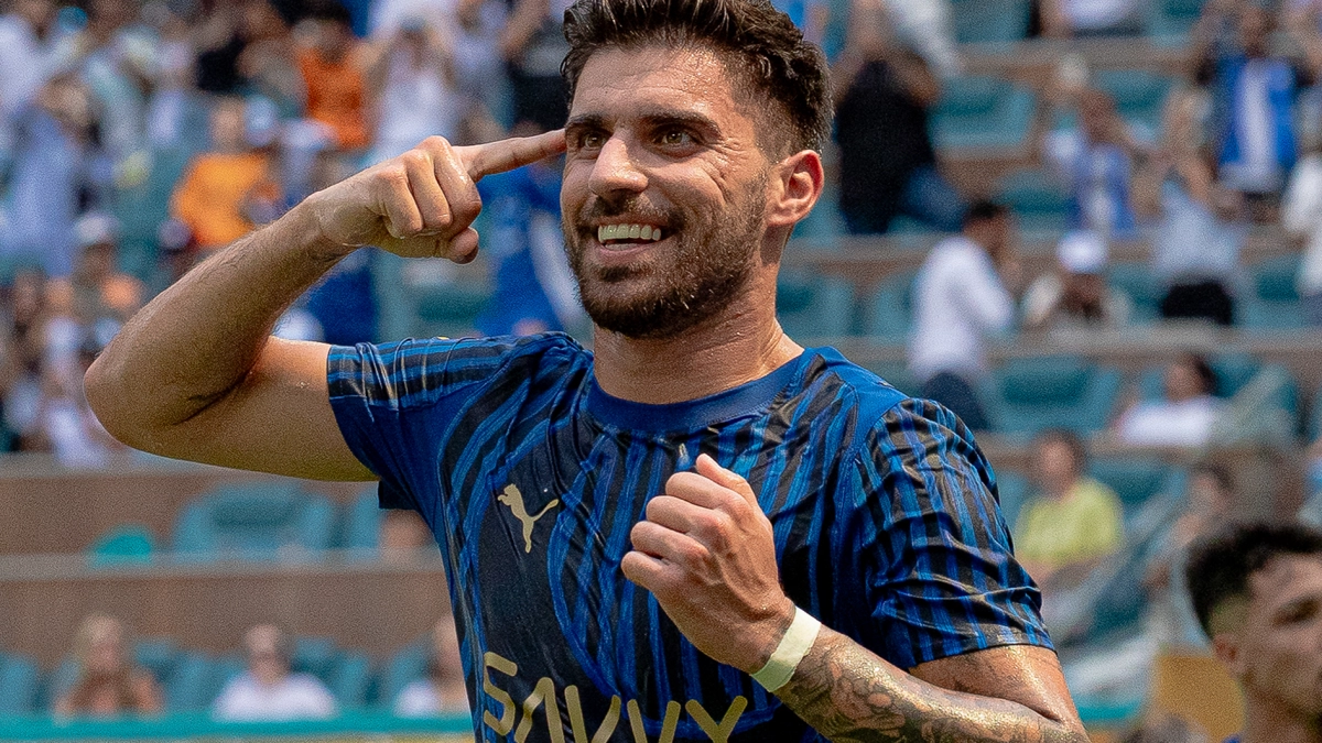 Rúben Neves celebrando su gol contra el Real Madrid
