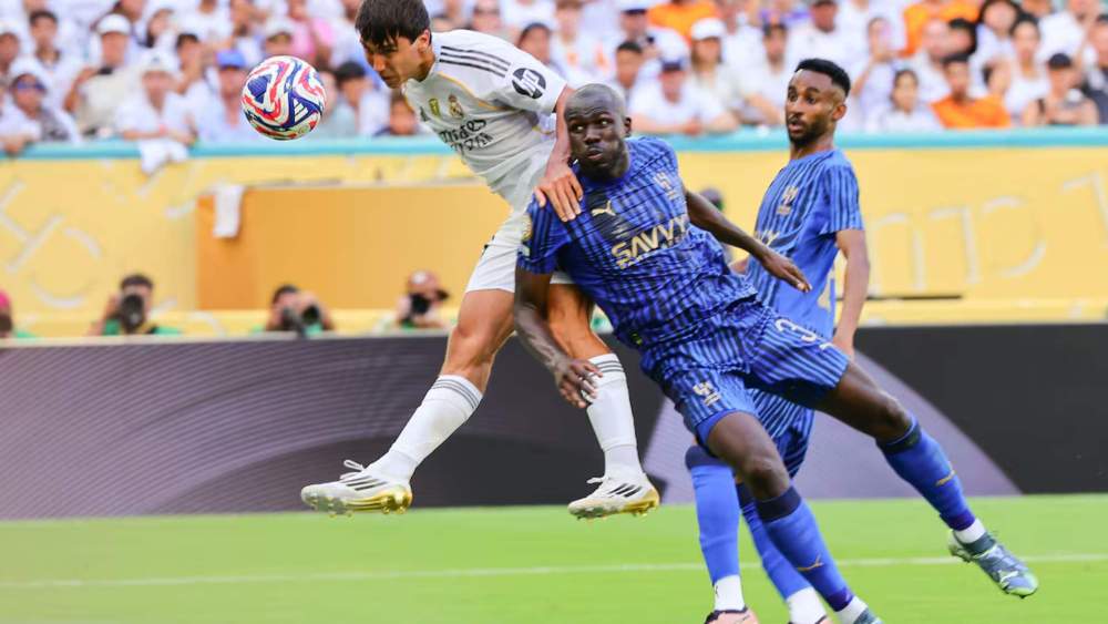 gonzalo cabezazo al hilal