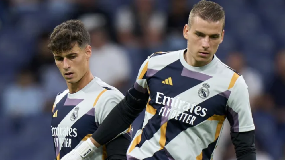 Andriy Lunin y Kepa Arrizabalaga en un calentamiento prepartido de la temporada 23/24