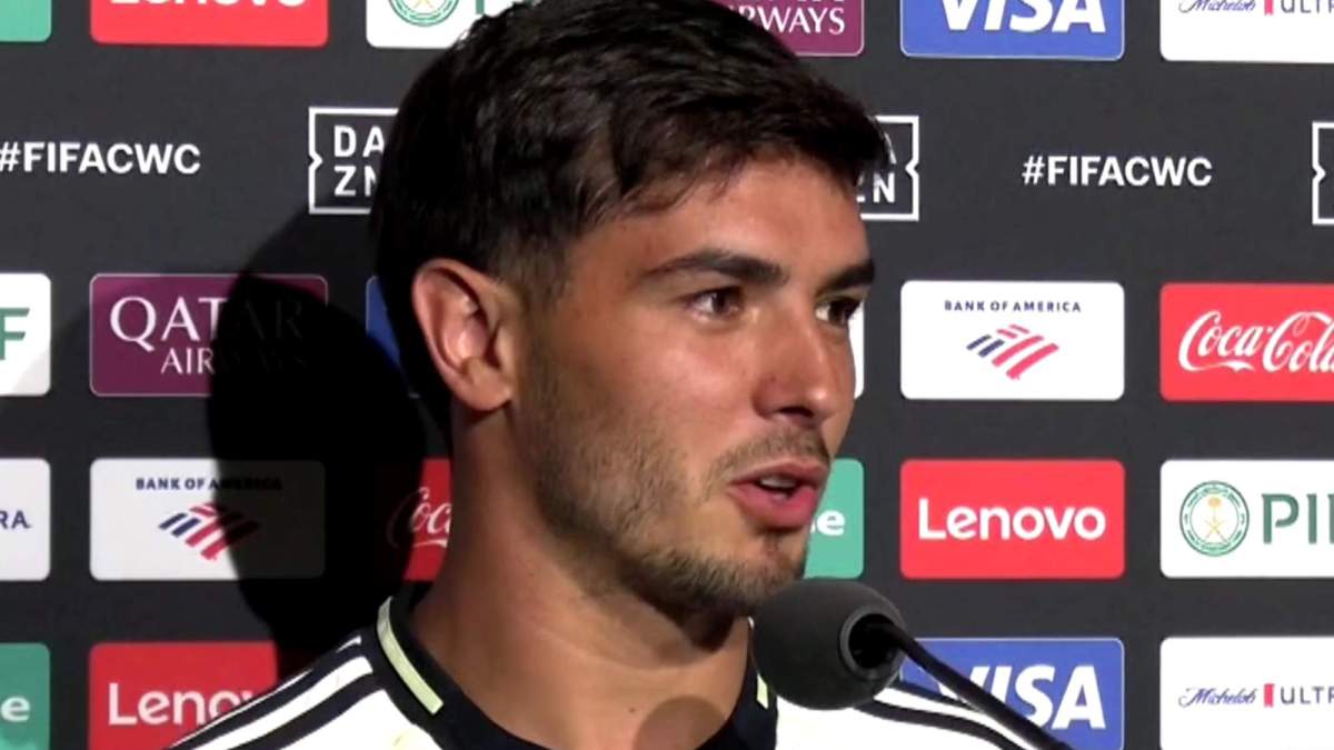 Brahim Díaz antendiendo a los medios en la previa al partido frente al Salzburgo