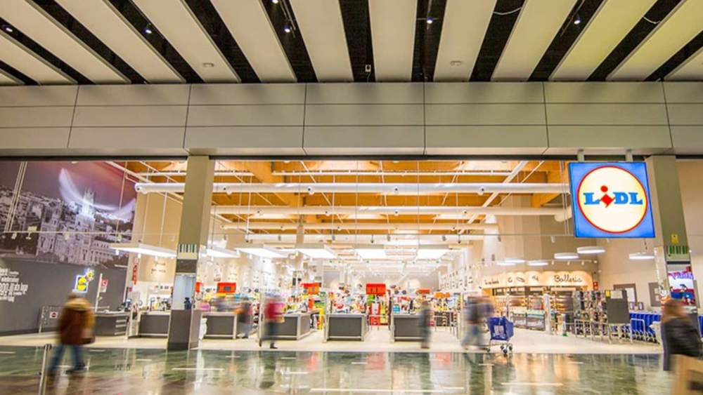 Una tienda de Lidl en un supermercado de Madrid. Una tienda de Lidl en un supermercado de Madrid.