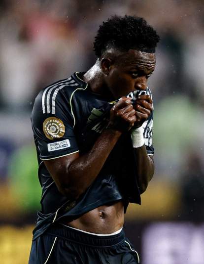 vinicius escudo realmadrid